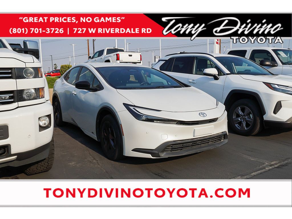 2024 Toyota Prius LE