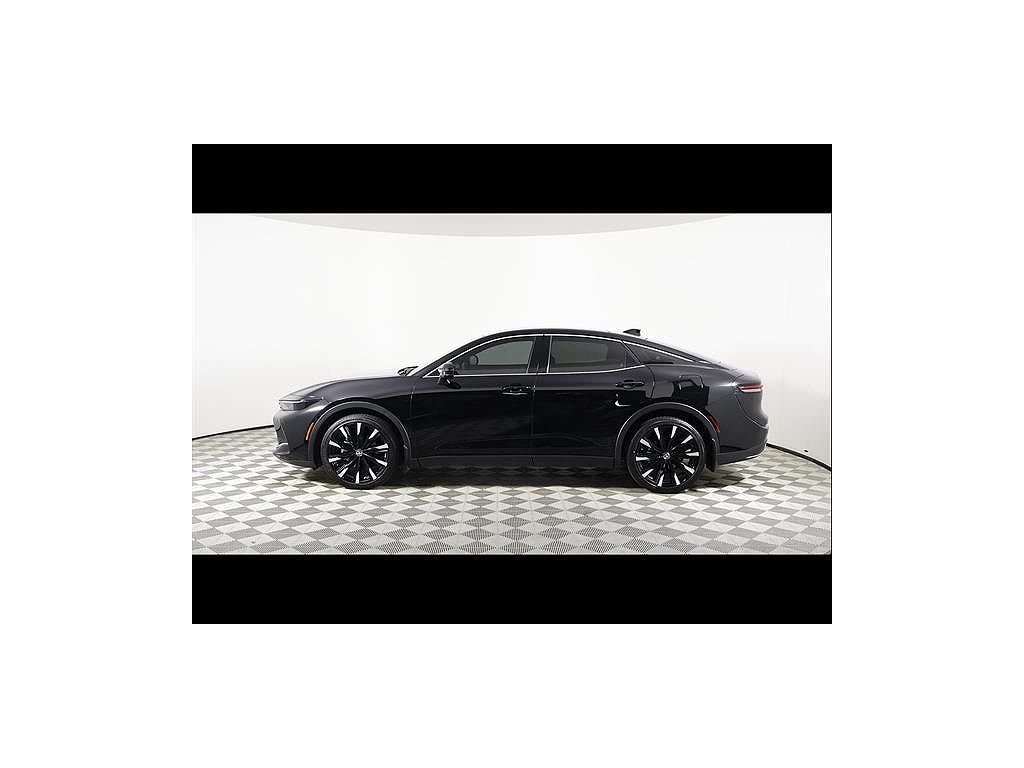 2024 Toyota Crown Platinum