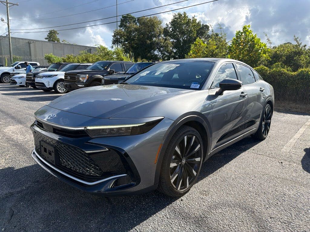 2025 Toyota Crown Platinum