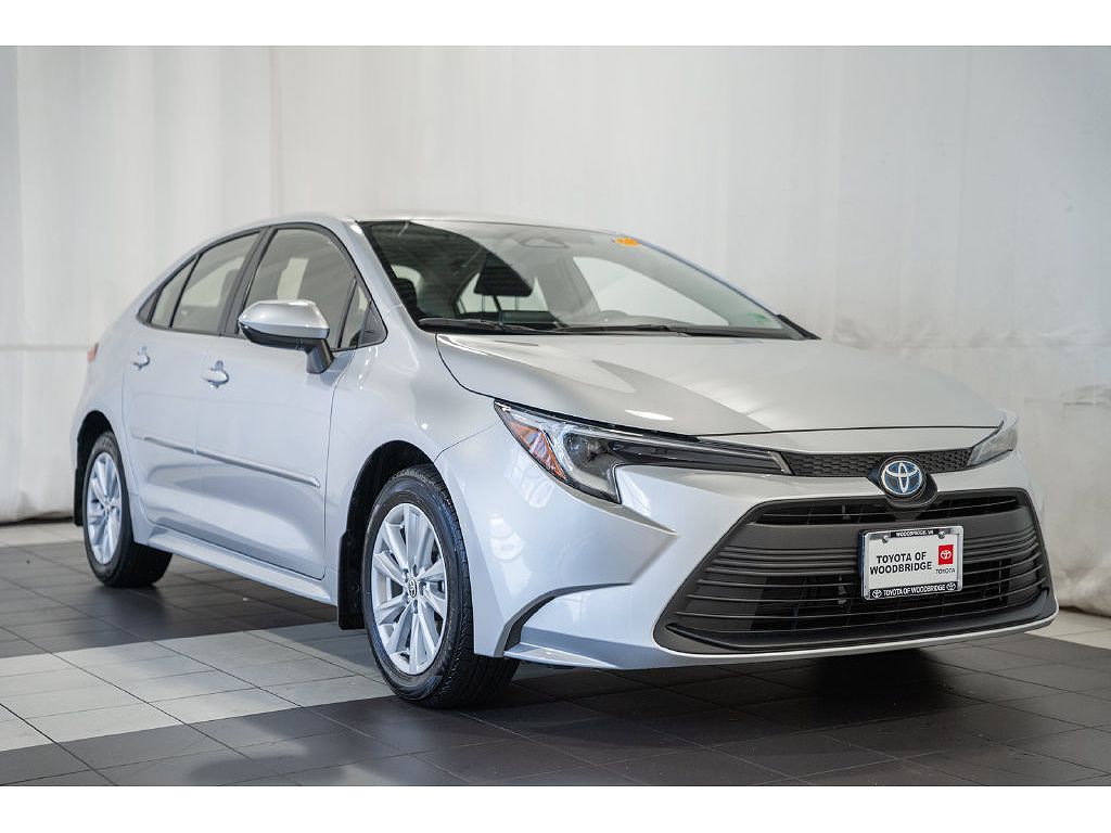2025 Toyota Corolla Hybrid LE