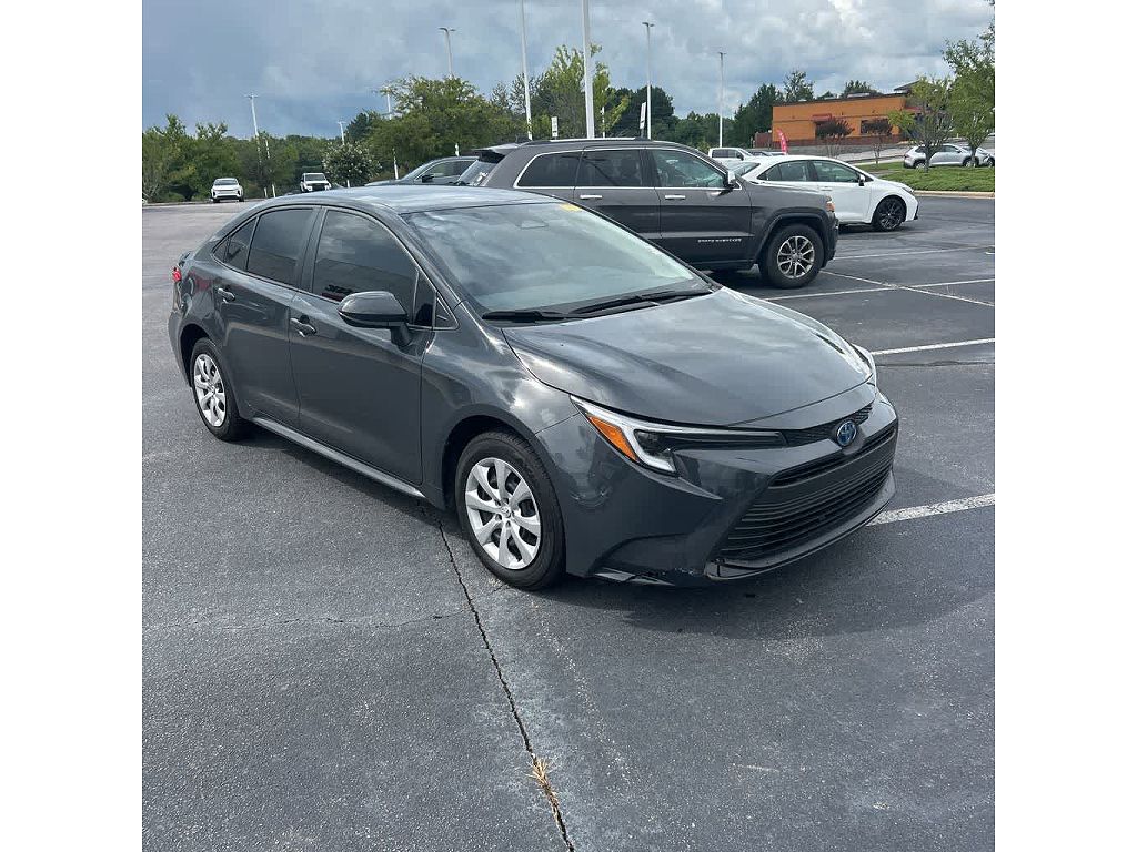 2025 Toyota Corolla Hybrid LE