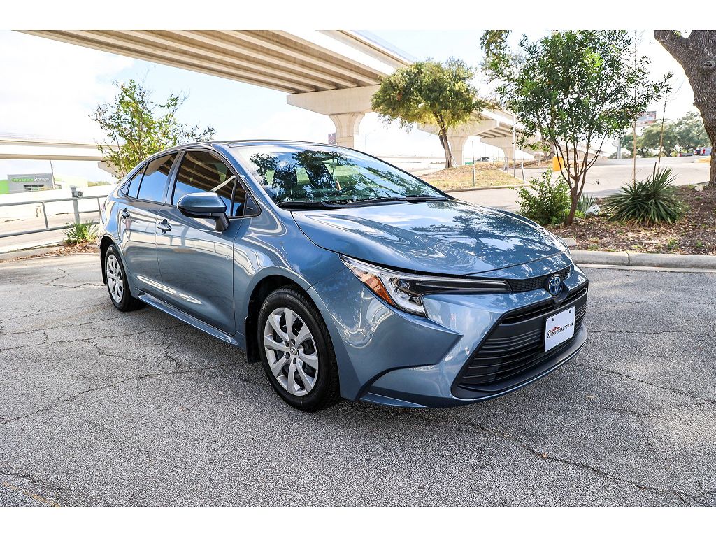 2025 Toyota Corolla Hybrid Hybrid LE