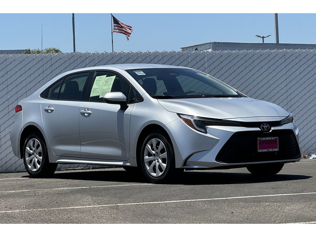 2026 Toyota Corolla Hybrid LE