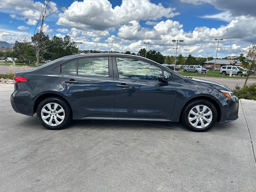 2025 Toyota Corolla Hybrid LE