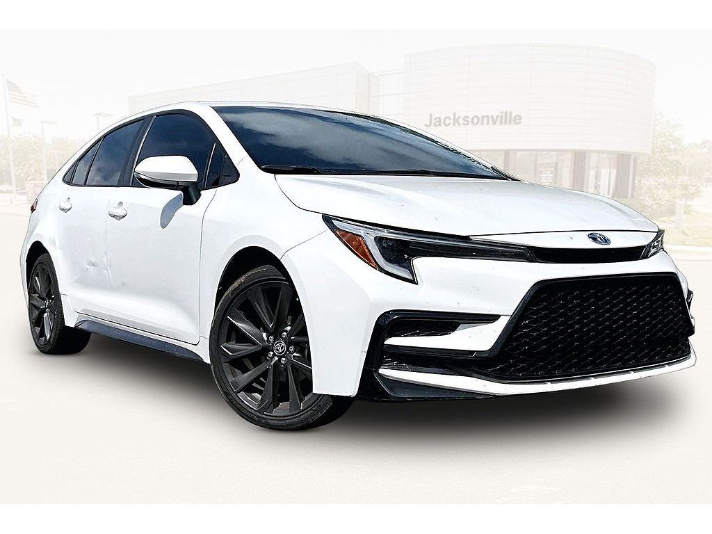 2024 Toyota Corolla Hybrid SE
