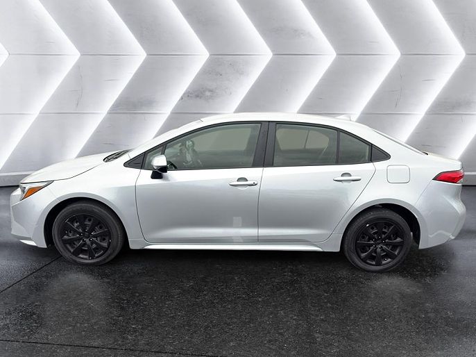 2023 Toyota Corolla XLE listing photo