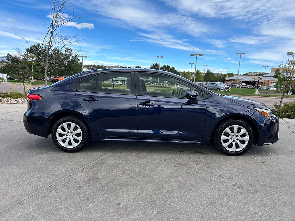 2025 Toyota Corolla Hybrid LE