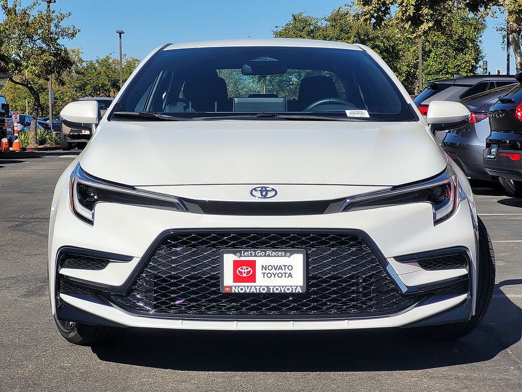 2026 Toyota Corolla Hybrid SE Premium 50 mpg