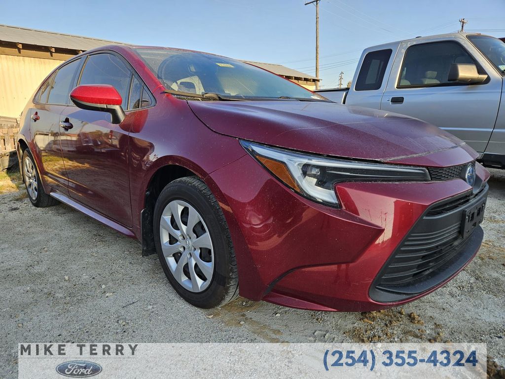 2024 Toyota Corolla Hybrid LE