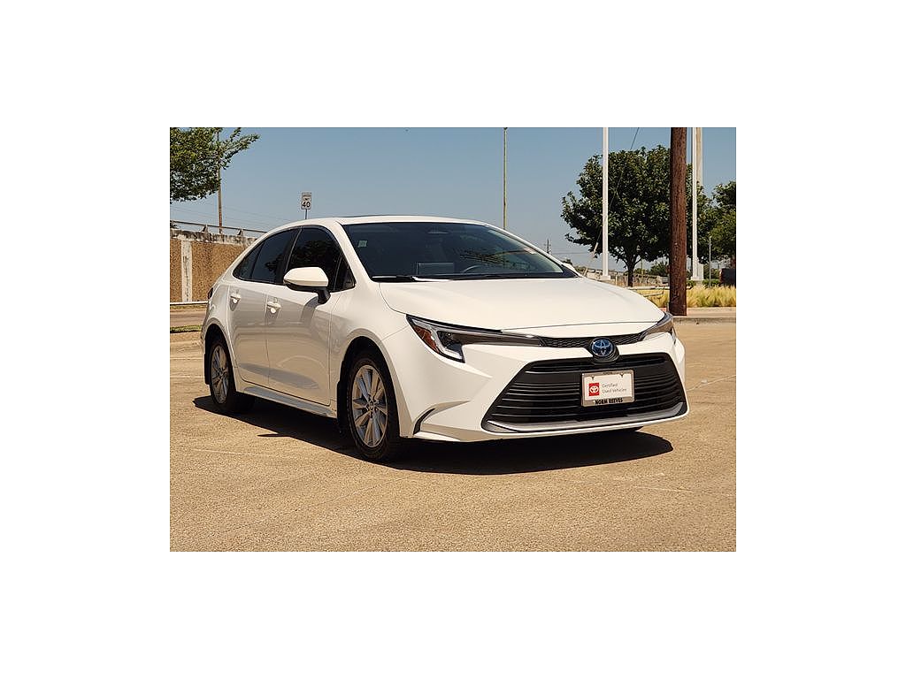 2025 Toyota Corolla Hybrid XLE