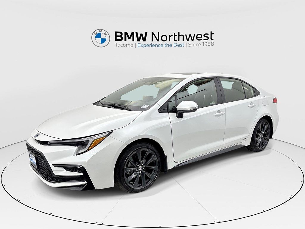 2025 Toyota Corolla Hybrid SE