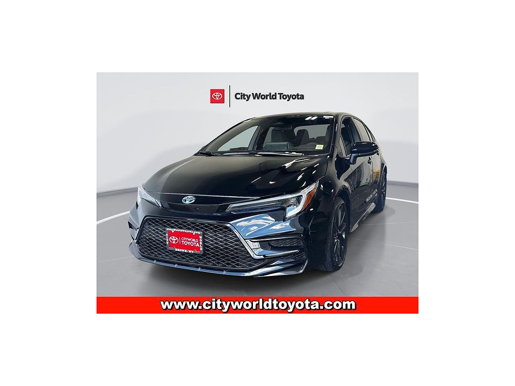 2025 Toyota Corolla Hybrid SE