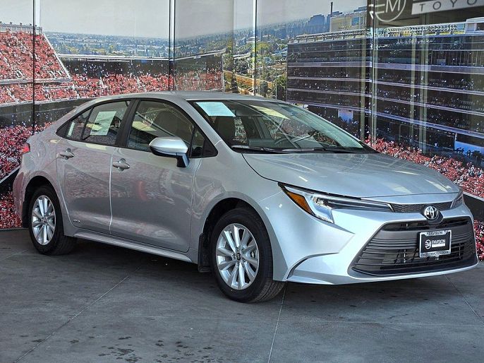 2026 Toyota Corolla Hybrid LE