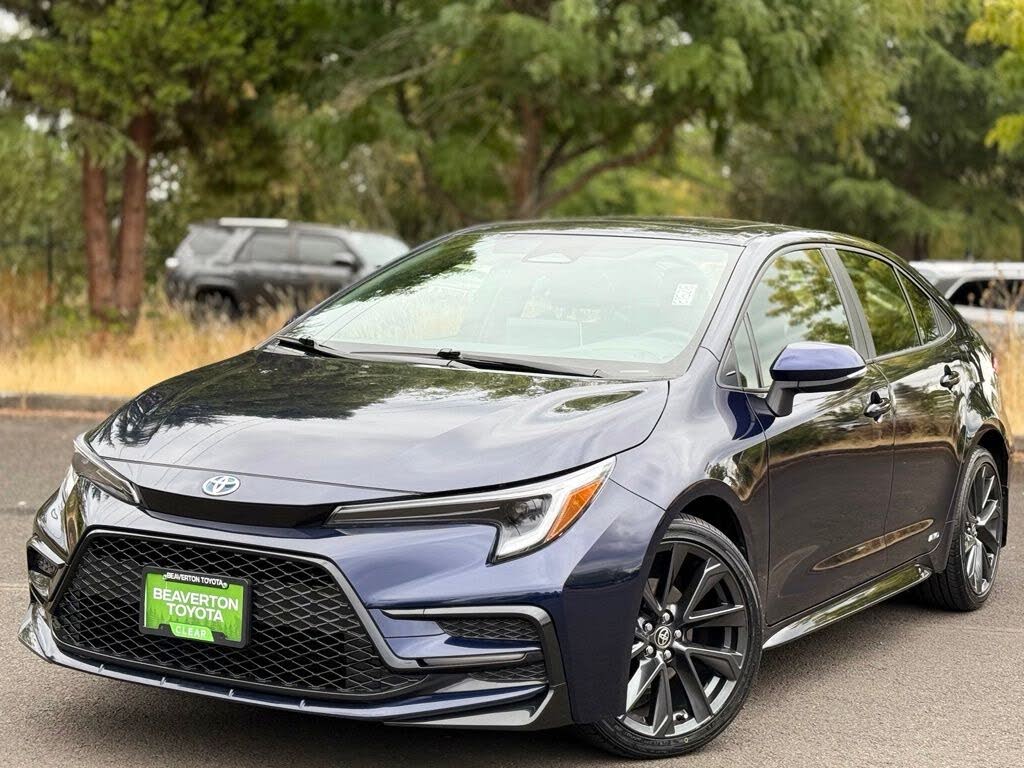 2025 Toyota Corolla Hybrid SE