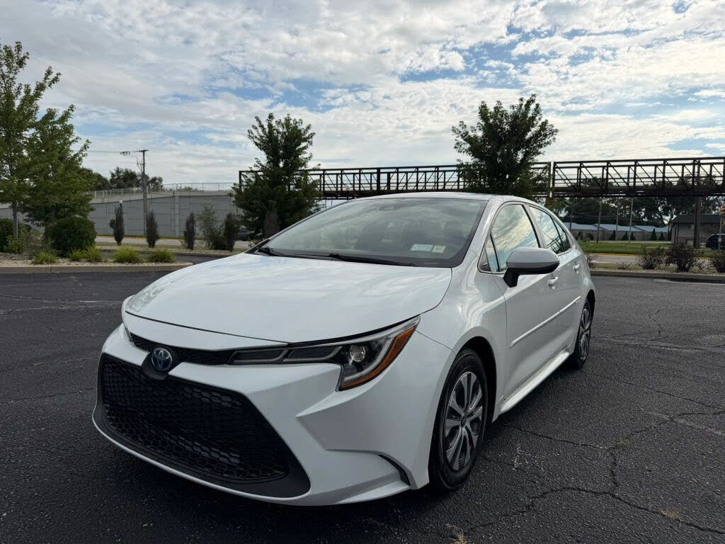 2022 Toyota Corolla Hybrid LE