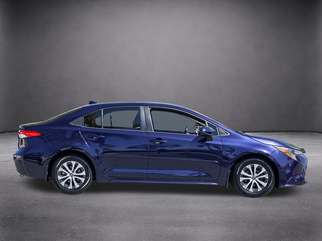2022 Toyota Corolla Hybrid LE