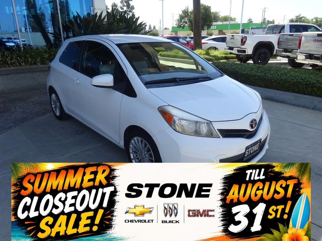 2013 Toyota Yaris LE