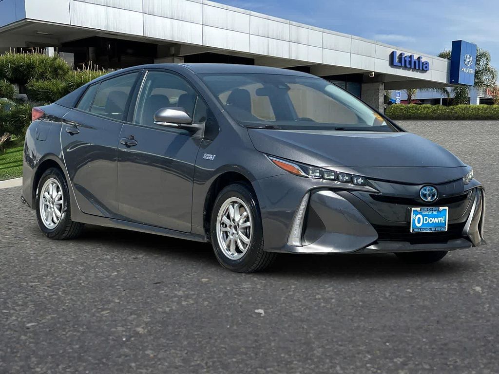 2022 Toyota Prius Prime XLE