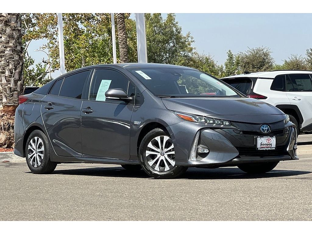 2021 Toyota Prius Prime LE