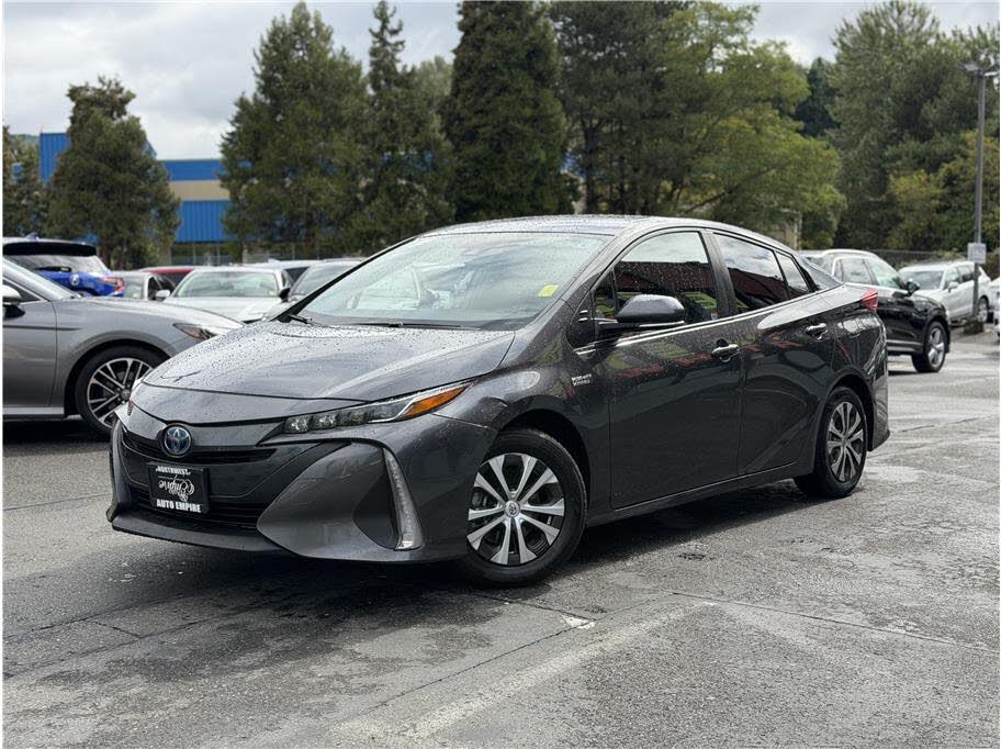 2021 Toyota Prius Prime LE