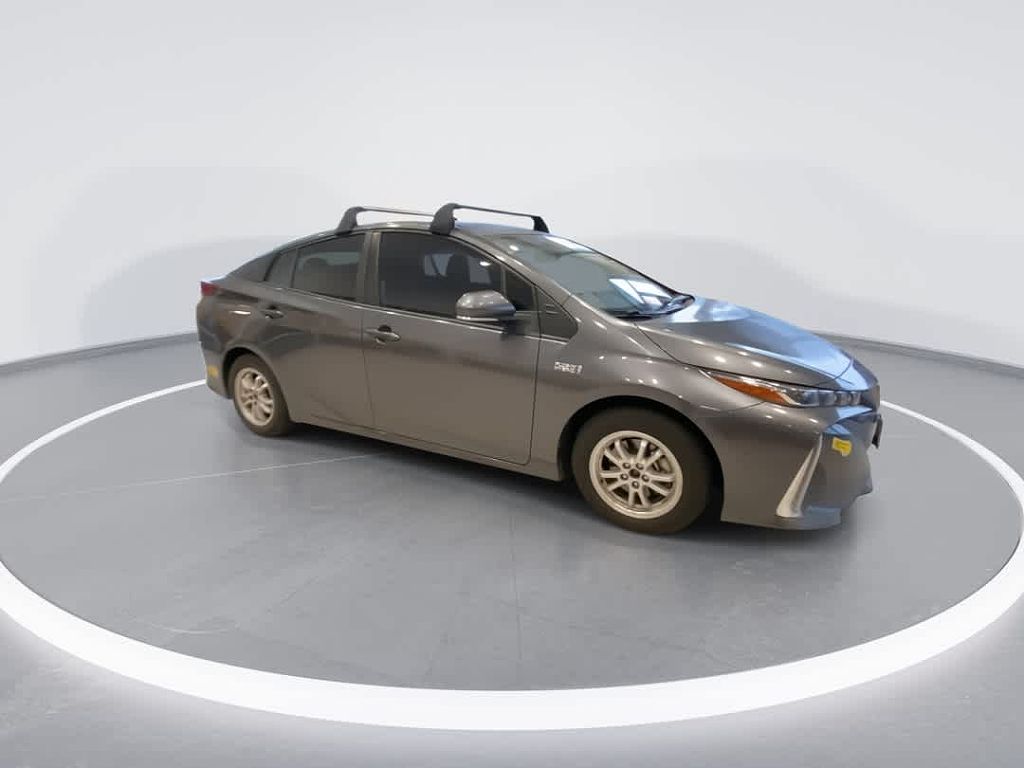 2022 Toyota Prius Prime XLE