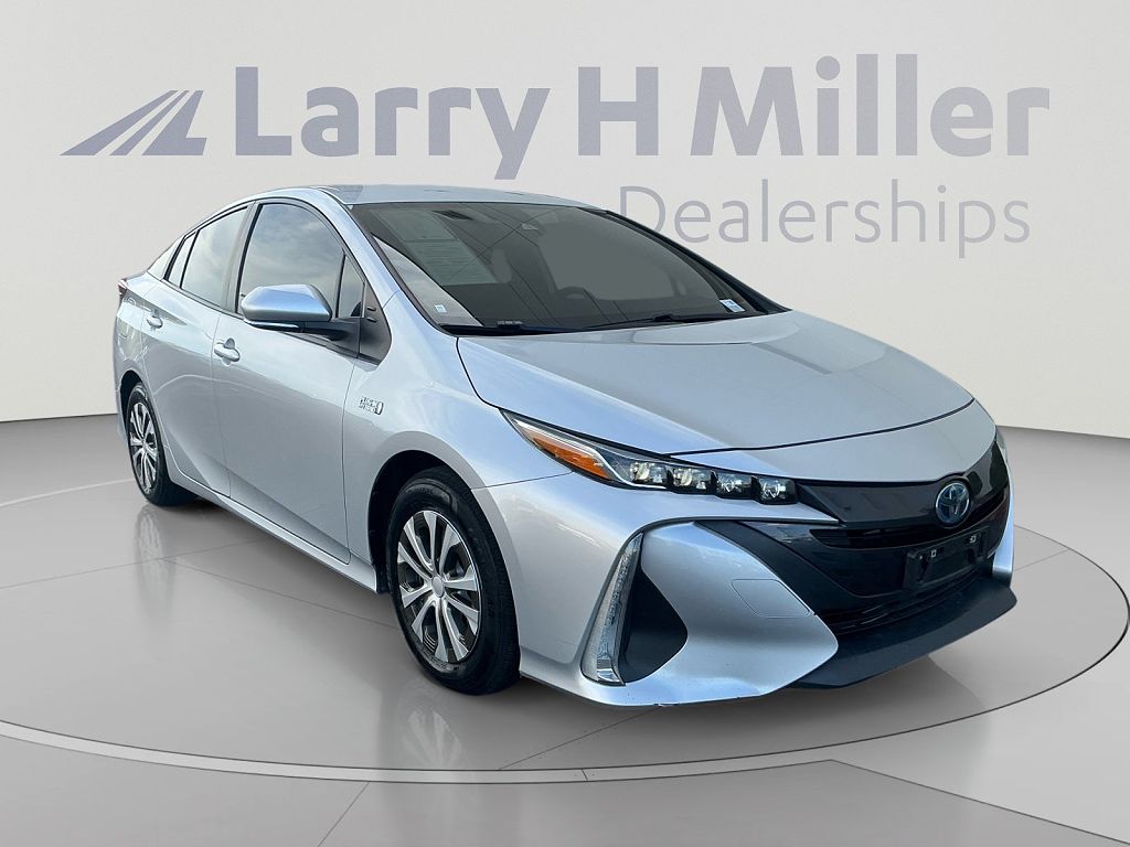 2022 Toyota Prius Prime XLE