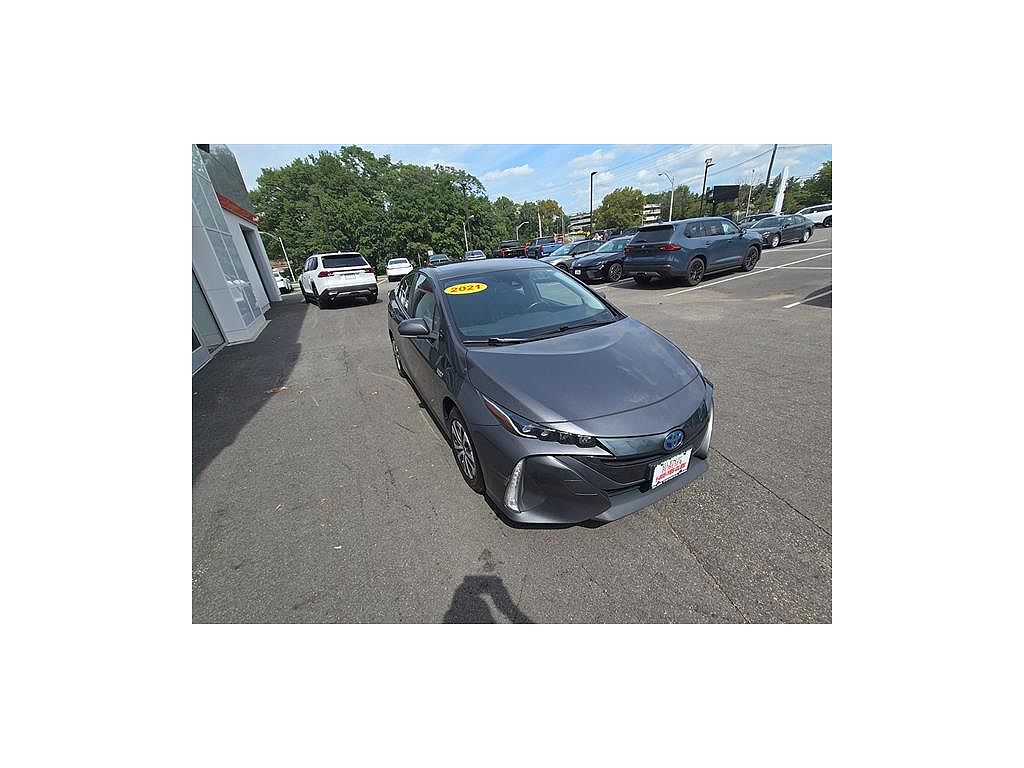 2021 Toyota Prius Prime LE