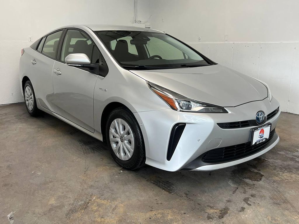 2021 Toyota Prius L Eco