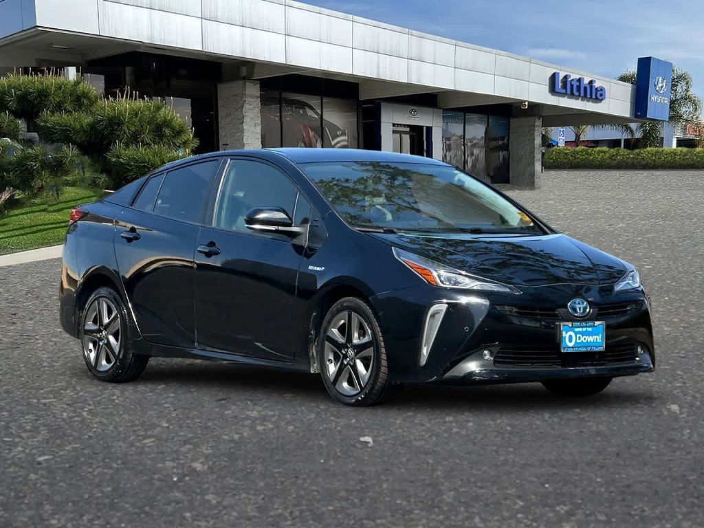 2022 Toyota Prius XLE