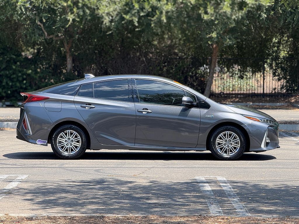 2019 Toyota Prius Prime Plus