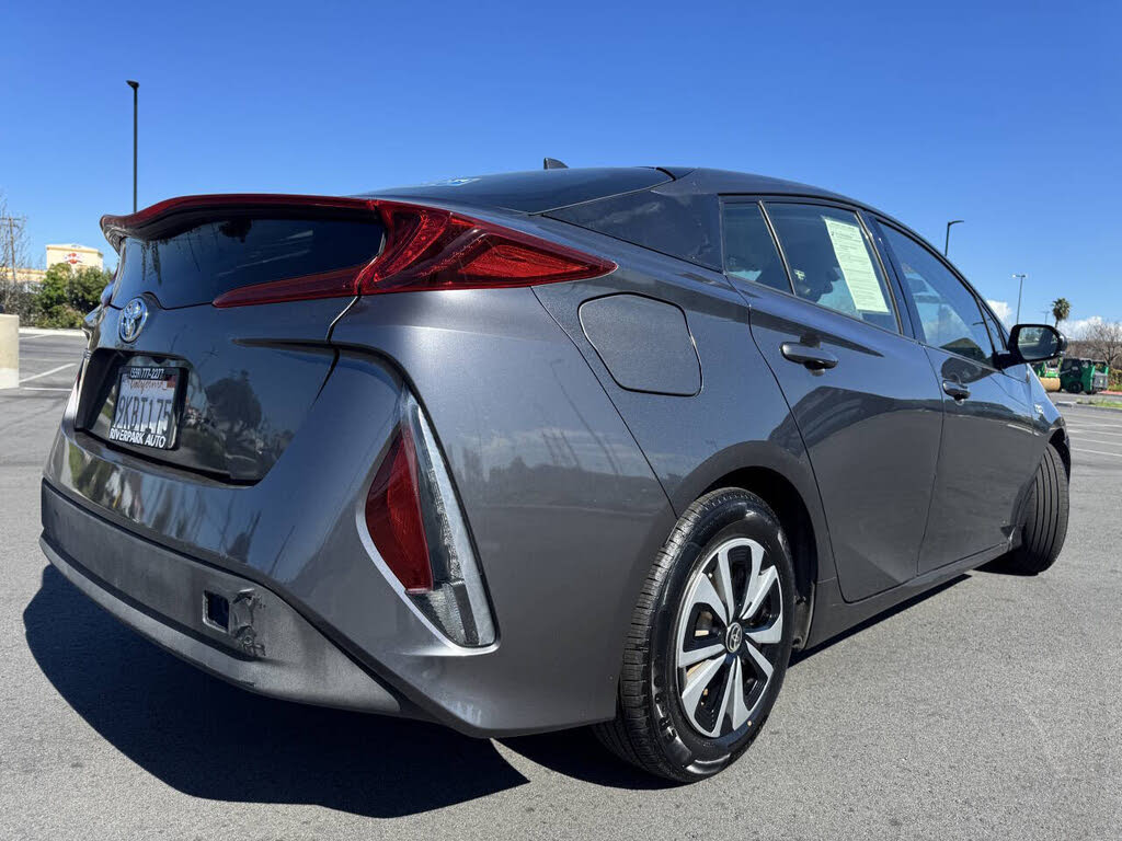 2017 Toyota Prius Prime Plus