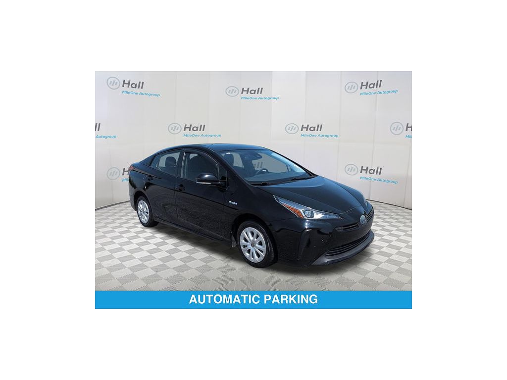 2020 Toyota Prius LE