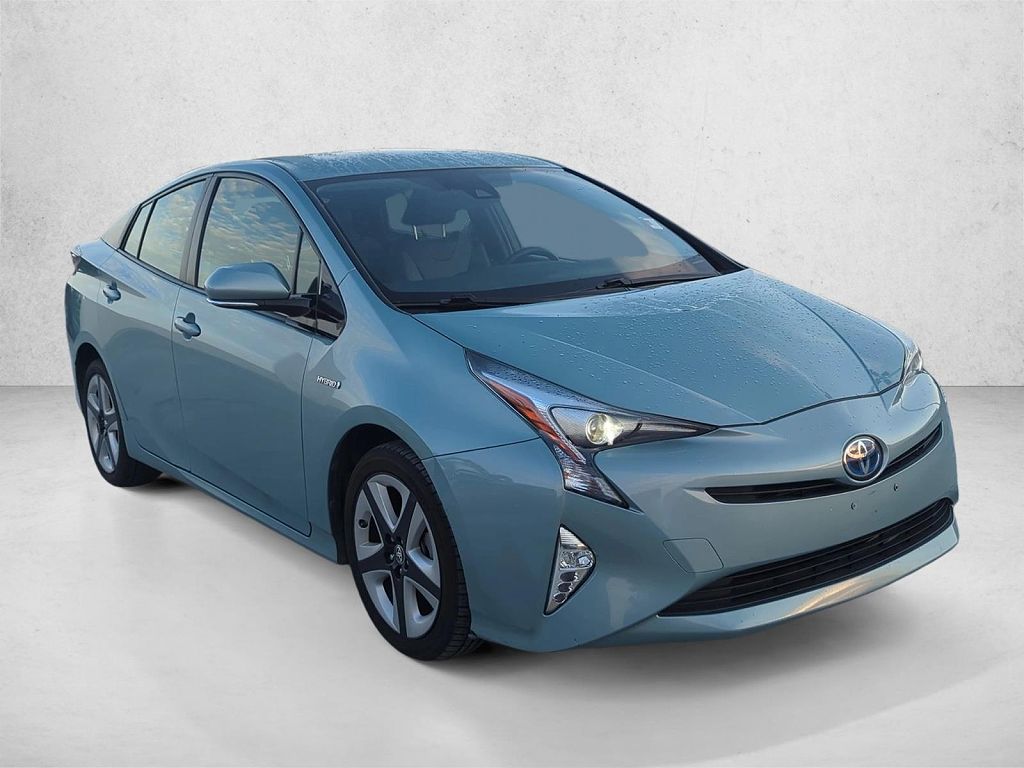 2017 Toyota Prius Three Touring