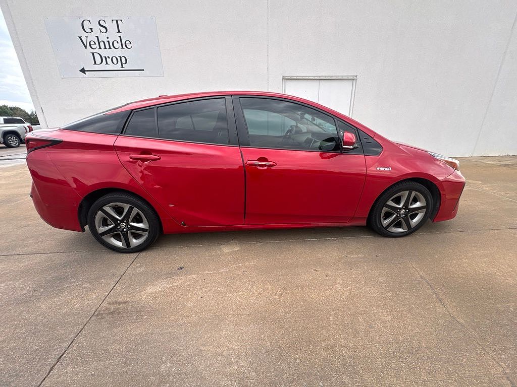 2020 Toyota Prius XLE