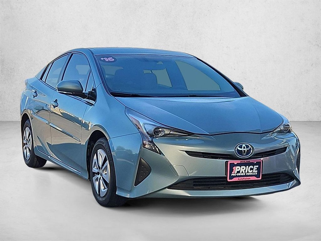 2016 Toyota Prius Three