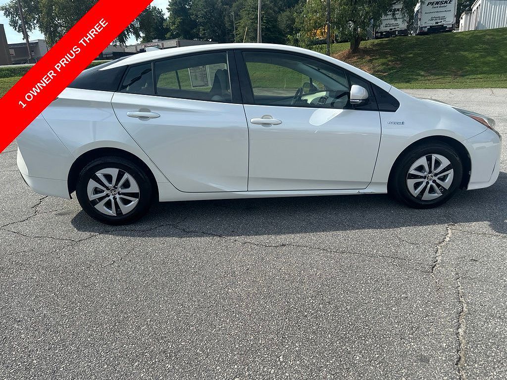 2016 Toyota Prius Two Eco