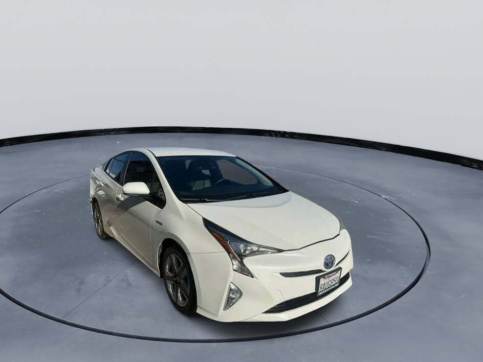 2017 Toyota Prius Four Touring