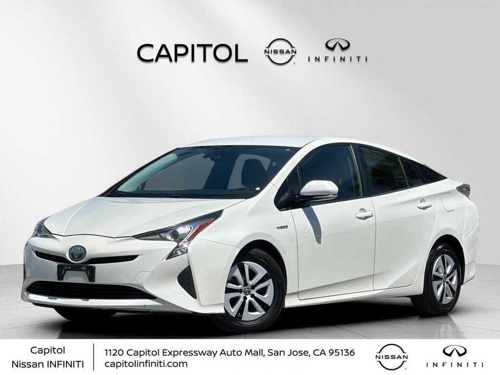 2017 Toyota Prius Three Touring listing photo