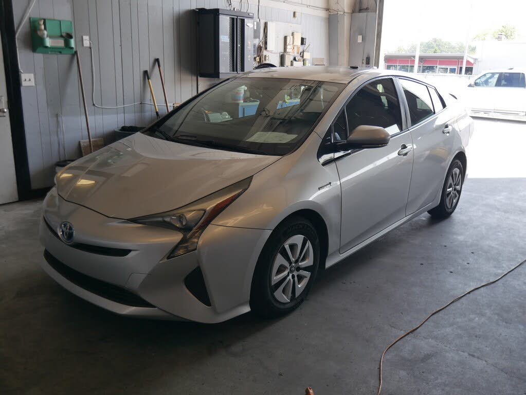 2016 Toyota Prius Three