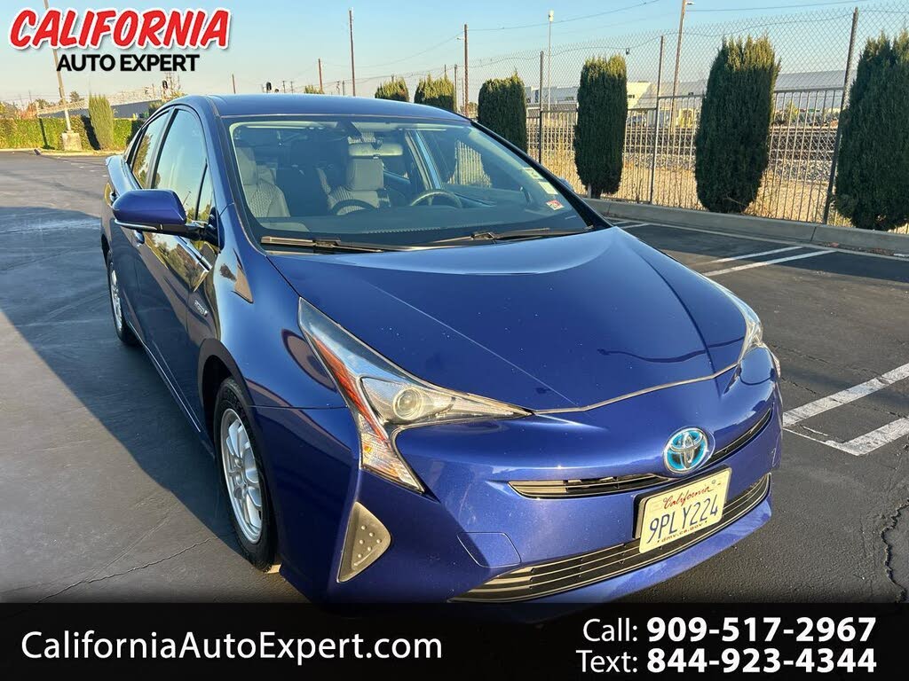 2016 Toyota Prius Three