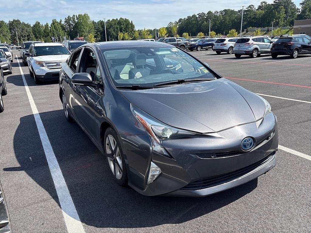 2018 Toyota Prius Three Touring