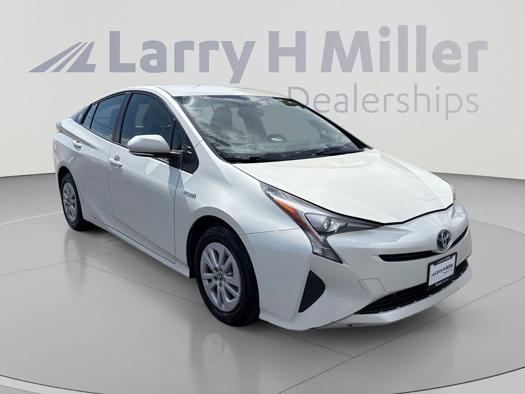 2016 Toyota Prius Two