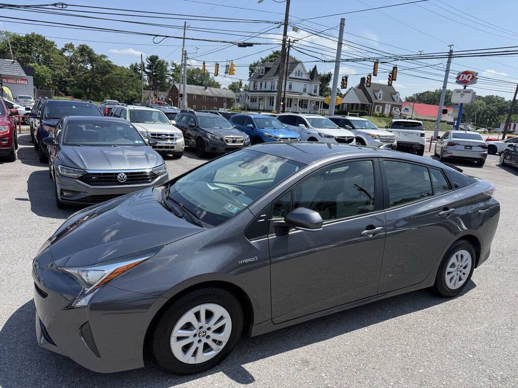 2017 Toyota Prius One