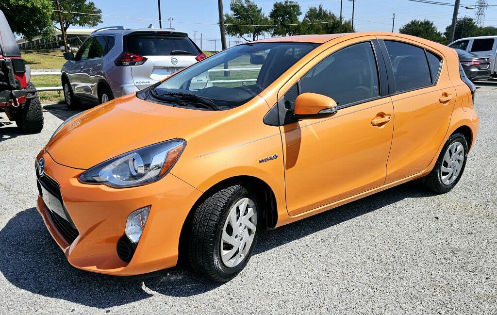 2015 Toyota Prius c Two