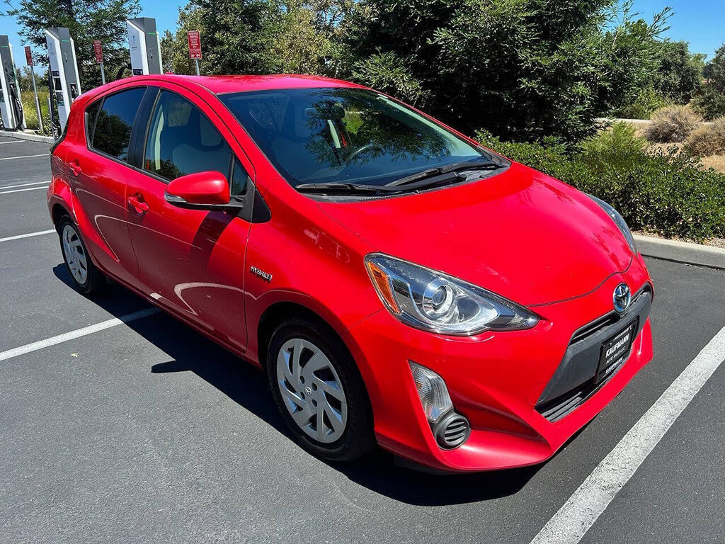 2015 Toyota Prius c Two