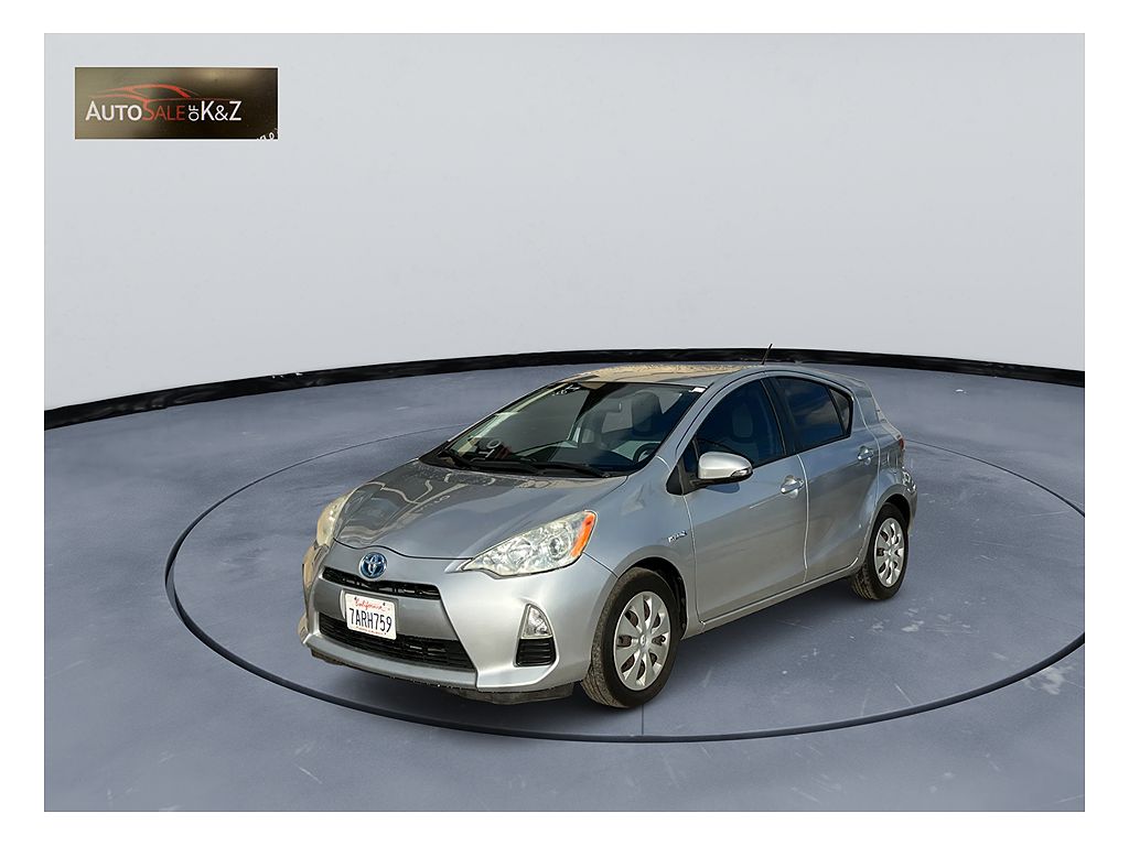 2016 Toyota Prius c Three