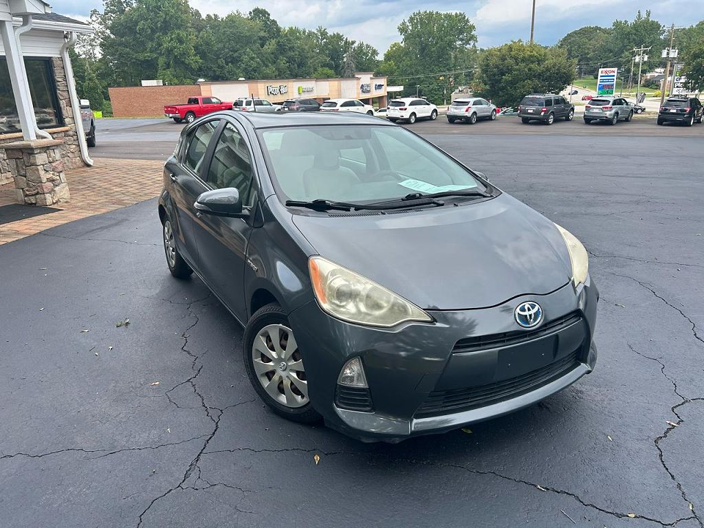 2013 Toyota Prius c Four