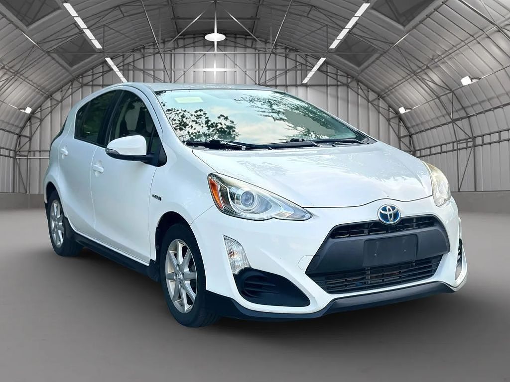 2017 Toyota Prius c Four