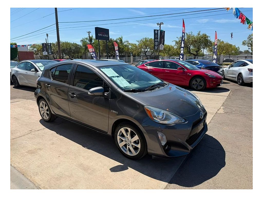 2016 Toyota Prius c Four
