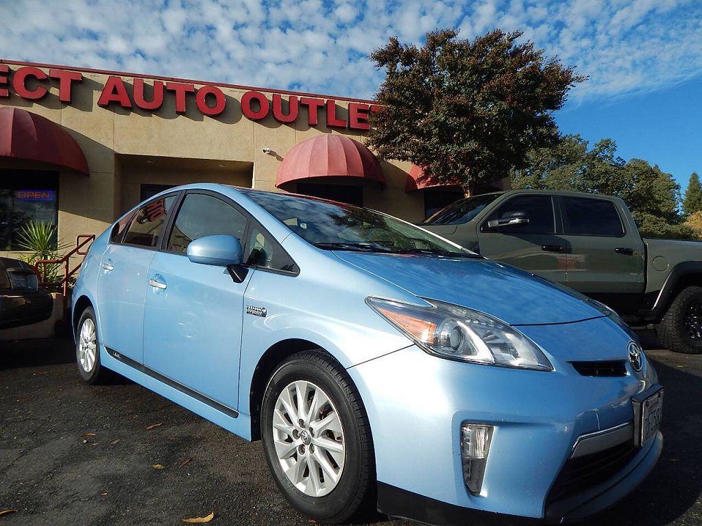 2013 Toyota Prius Plug-in Advanced